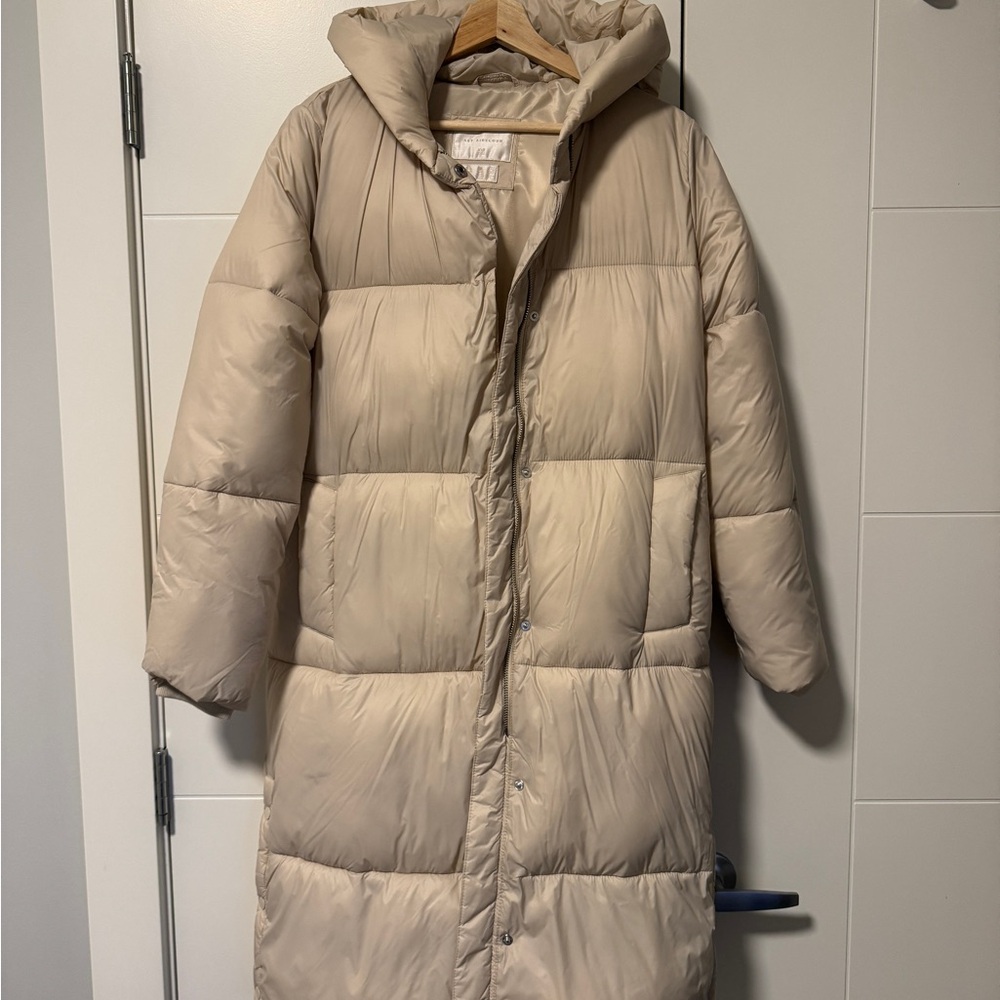 Abercrombie and Fitch Air Cloud Long Puffer - Picture 5 of 5